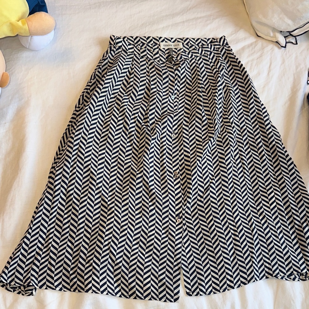 Amour Vert Black and White A-Line Skirt